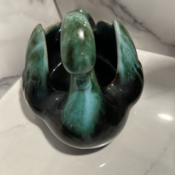 Blue Mountain pottery swan bowl candy dish. Triple tree stamp - Picture 8 of 12